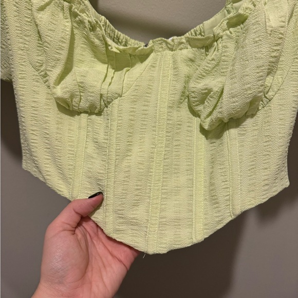 ASTR Paola top in lime
Size M - Picture 5 of 7